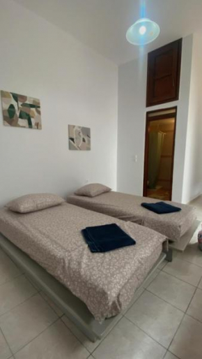 Isola Studio 1